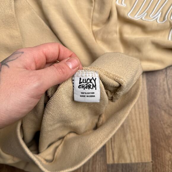 BKYS Lucky Charm Sweatshirt Men's‎ Medium Yellow Embroidered Crew Neck 6468 - Picture 9 of 13